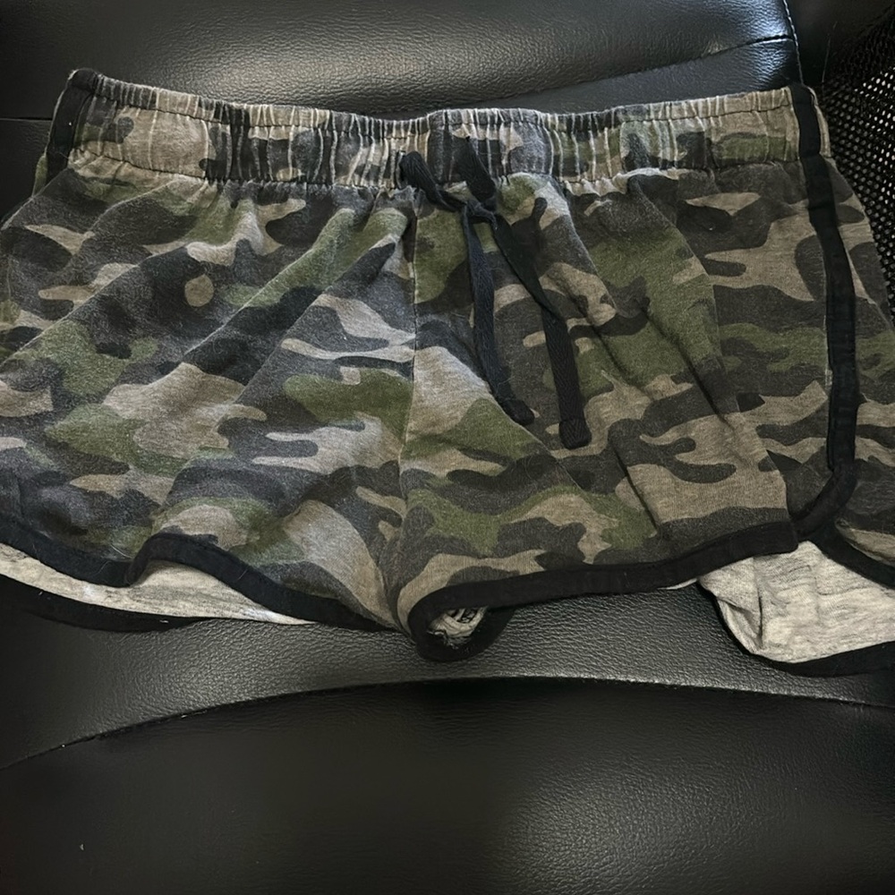 Comfortable camouflage shorts